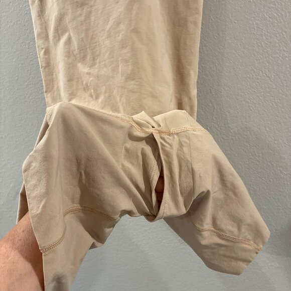 Spanx SPANXsculpt OnCore Open-Bust Mid-Thigh Bodysuit beige size 1x - Picture 4 of 7